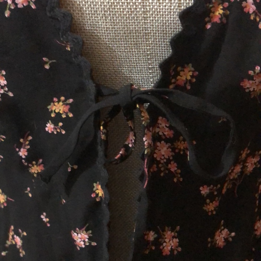 Free People floral two piece outfit with crop top and flared legs, size … - Picture 2 of 7